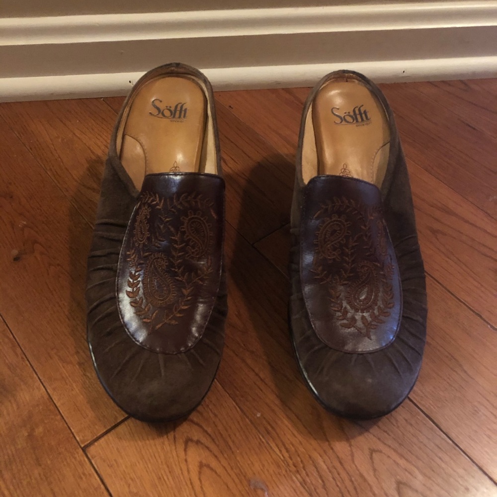 Clogs Slip on shoes. Comfy